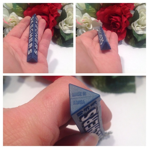 Keychain Skechers Triangle Rubber - Picture 5 of 8